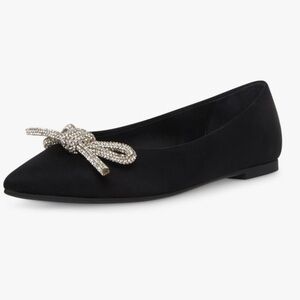 Elegant Black Flats with Embellished Bow Detail